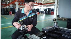 Hurco-using-XK10-alignment-laser-system-hero