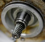 Detail of the spindle pitch of the servo motor. Detail of the spindle pitch of the servo motor.